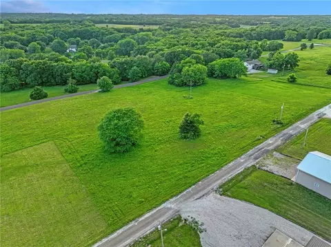 2511 Gulf Stream Drive, Gallatin, MO 64640