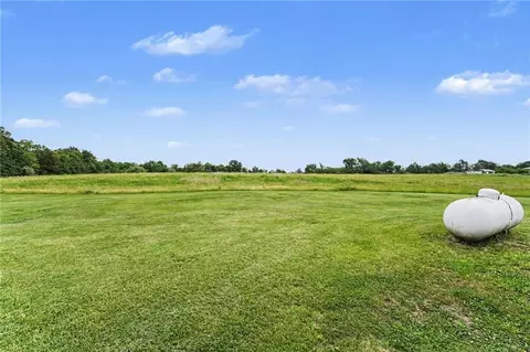 Exterior - 2946 SW 204th St, Trimble, MO 64492 photo 3 of 4