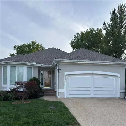 5031 W 120th Pl, Overland Park, KS 66209