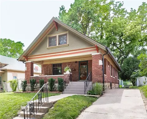 4210 Terrace St, Kansas City, MO 64111