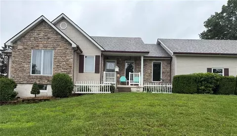 32384 Fertile Rd, Warsaw, MO 65355