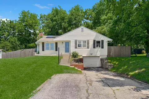 2620 NE 56th Ter, Gladstone, MO 64118