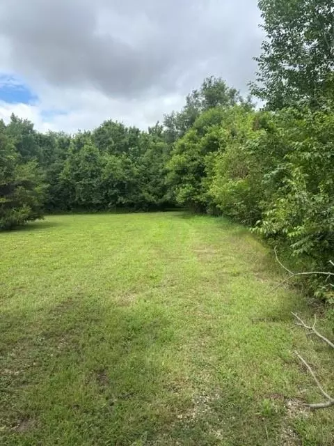 1225 Meade Rd, Parsons, KS 67357