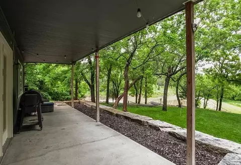 Exterior - 6625 E 213th St, Quenemo, KS 66528 photo 6 of 7
