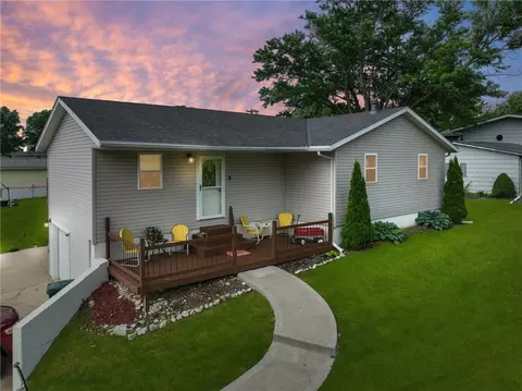 906 Maple St, Marceline, MO 64658
