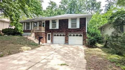 8933 Hunter St, Kansas City, MO 64138