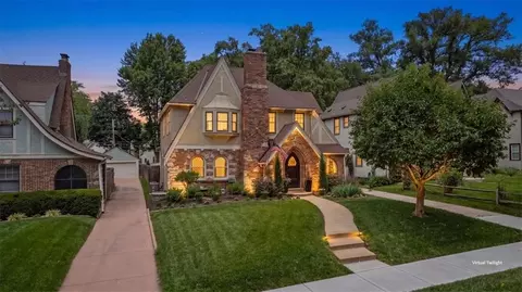 646 W 70th Ter, Kansas City, MO 64113