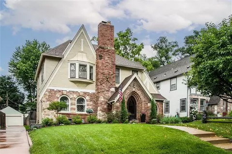 646 W 70th Ter, Kansas City, MO 64113