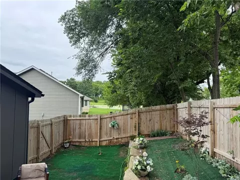 Exterior - 111 W 16th Ter, Eudora, KS 66025 photo 8 of 12