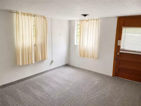 Living - 511 Broad St, Warrensburg, MO 64093 photo 2 of 2