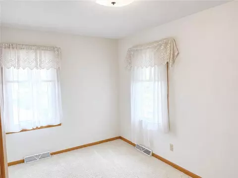 Bedroom - 511 Broad St, Warrensburg, MO 64093 photo 2 of 3