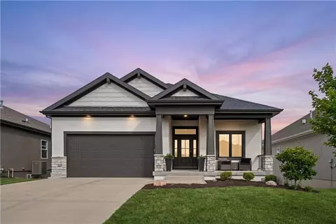 15426 W 173rd St, Olathe, KS 66062