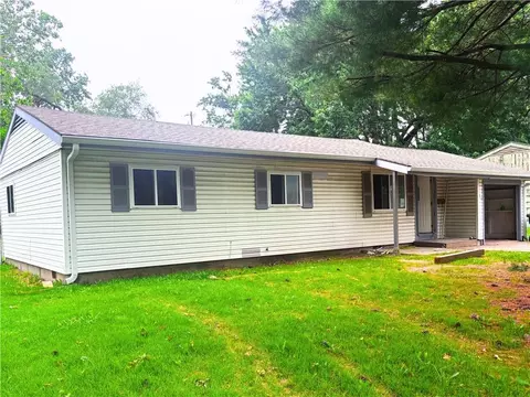 6114 N Virginia Ave, Gladstone, MO 64118