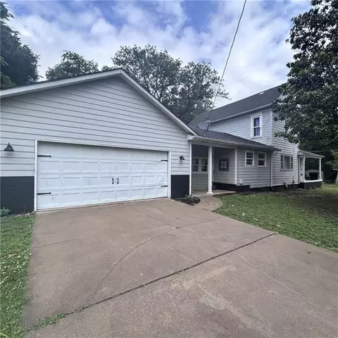 603 N 7th St, Neodesha, KS 66757