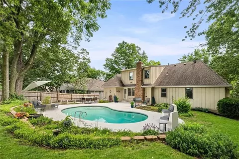 12606 W 69th St, Shawnee, KS 66216