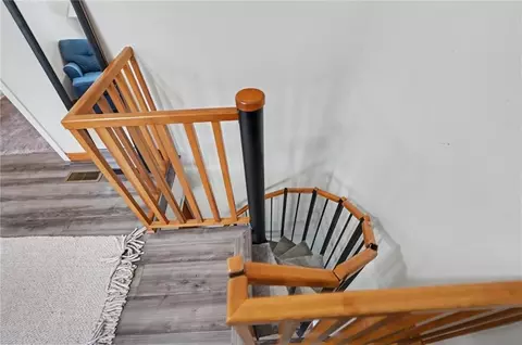 Entry Way - 3605 Riverview Rd, Lawrence, KS 66049 photo 6 of 8