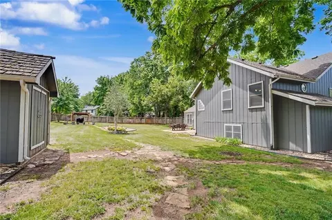 Exterior - 3605 Riverview Rd, Lawrence, KS 66049 photo 11 of 11