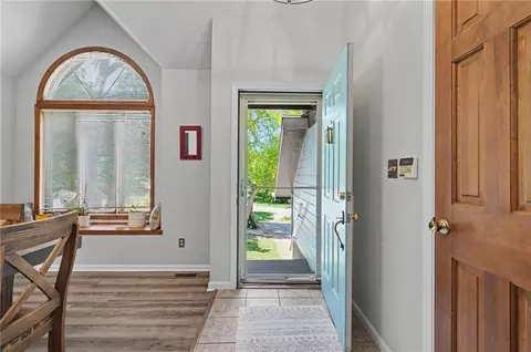 Entry Way - 3605 Riverview Rd, Lawrence, KS 66049 photo 1 of 8