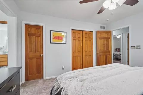 Bedroom - 3605 Riverview Rd, Lawrence, KS 66049 photo 3 of 5
