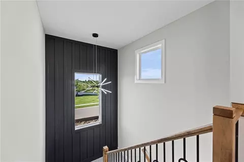 Entry Way - 20755 Emerald St, Spring Hill, KS 66083 photo 4 of 4