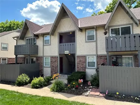 6202 Robinson St #3, Overland Park, KS 66202