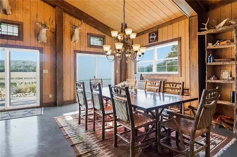Dining - 770 E 1300 Rd, Lawrence, KS 66046 photo 1 of 1
