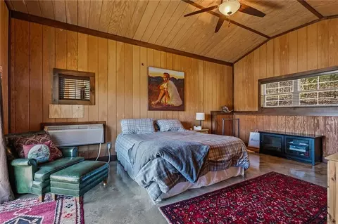 Bedroom - 770 E 1300 Rd, Lawrence, KS 66046 photo 4 of 4