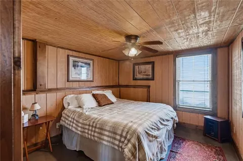 Bedroom - 770 E 1300 Rd, Lawrence, KS 66046 photo 1 of 4