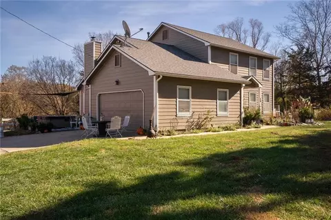 Exterior - 770 E 1300 Rd, Lawrence, KS 66046 photo 6 of 8