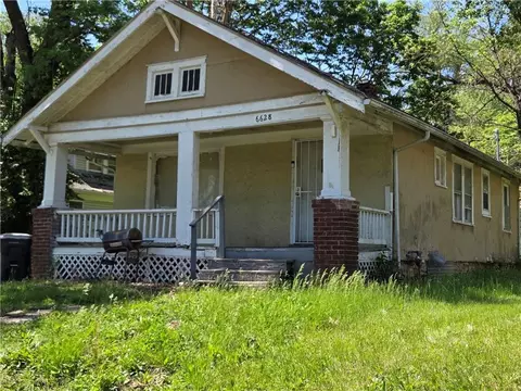 6628 Virginia Ave, Kansas City, MO 64131