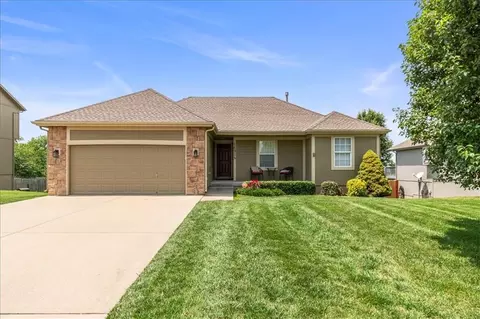 16914 Meadow Creek Ct, Belton, MO 64012