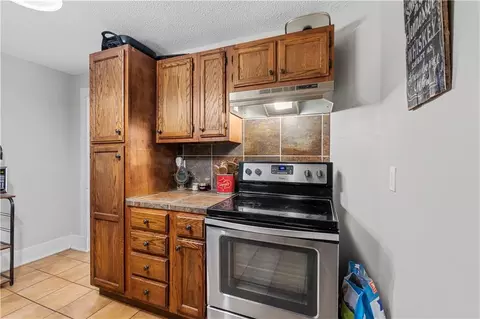 Kitchen - 426 W Walnut St, Nevada, MO 64772 photo 4 of 6