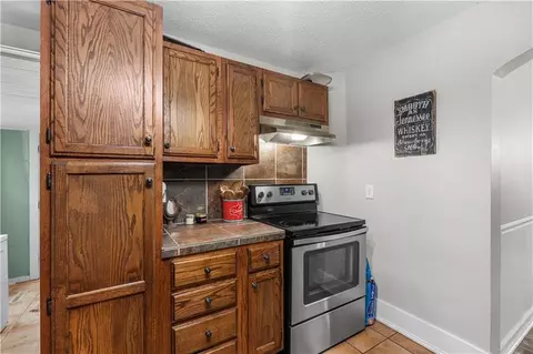 Kitchen - 426 W Walnut St, Nevada, MO 64772 photo 6 of 6