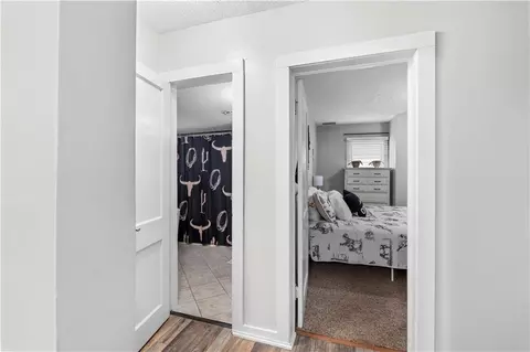 Entry Way - 426 W Walnut St, Nevada, MO 64772 photo 3 of 7