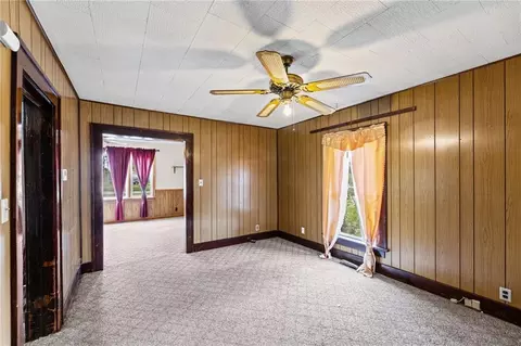 Living - 112 S Locust St, Cameron, MO 64429 photo 6 of 7