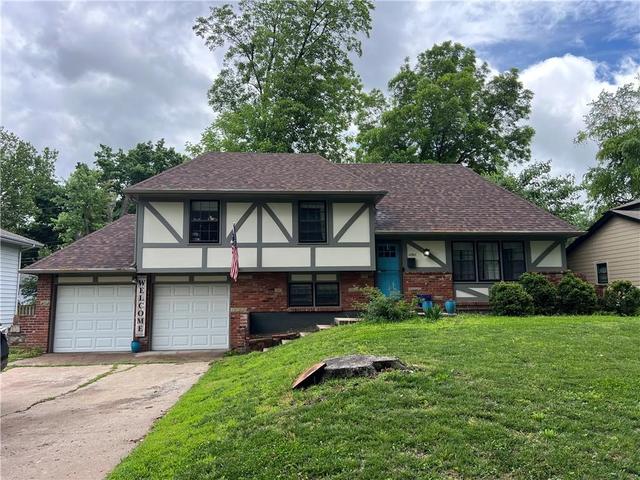 10901 W 91st Ter, Overland Park, KS 66214