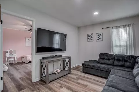 Entry Way - 23210 Old Cyclone School Rd, Lees Summit, MO 64064 photo 1 of 1