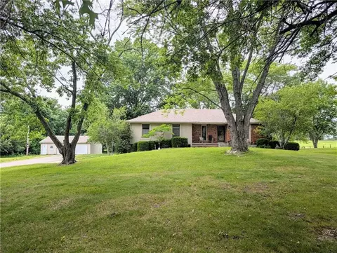 16816 Ragsdale Rd, Kearney, MO 64060