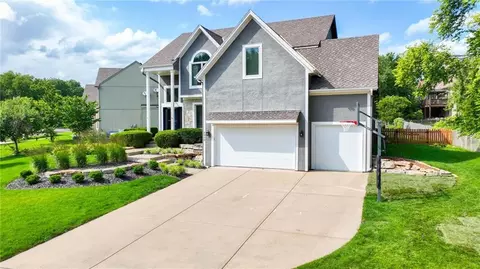 5920 W 153rd St, Overland Park, KS 66223