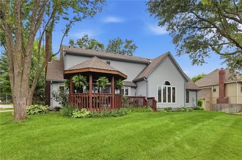 Exterior - 2702 NW Cedar Brk, Lees Summit, MO 64081 photo 8 of 11