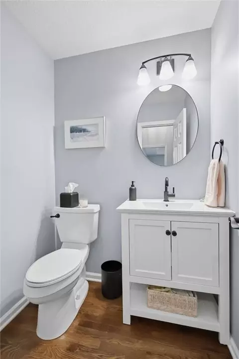 Bath - 2702 NW Cedar Brk, Lees Summit, MO 64081 photo 1 of 7