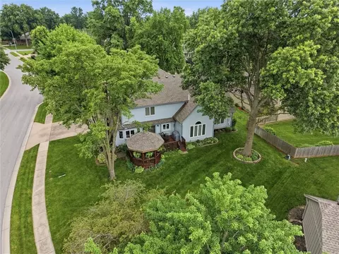 View/Area - 2702 NW Cedar Brk, Lees Summit, MO 64081 photo 1 of 3