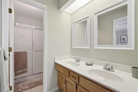 Bath - 2702 NW Cedar Brk, Lees Summit, MO 64081 photo 6 of 7