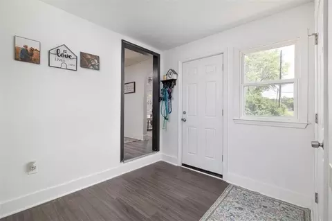 Entry Way - 2 NE Vine St, Lees Summit, MO 64063 photo 1 of 1