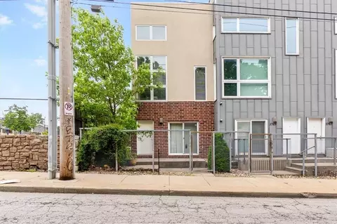 3983 Pennsylvania Ave, Kansas City, MO 64111