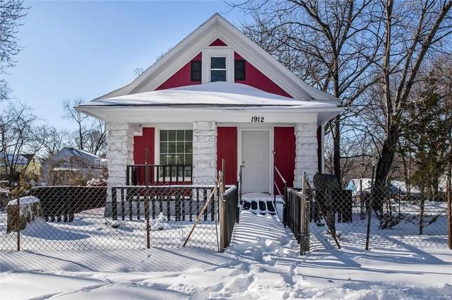 1912 Chelsea Ave, Kansas City, MO 64127