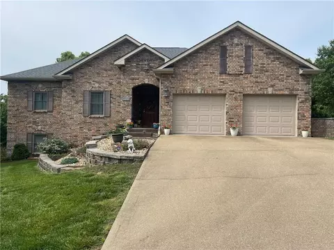 118 Hickory Rdg, Waynesville, MO 65583