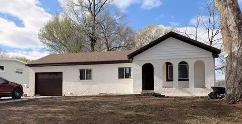 8206 Ohio Ave, Kansas City, KS 66112