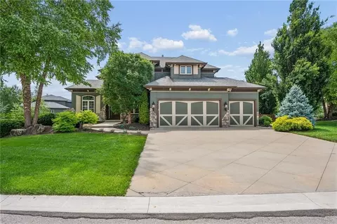 2437 NE Angel Fish Cir, Lees Summit, MO 64086