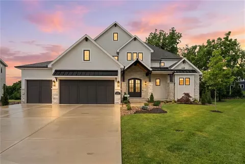 17028 Parkhill St, Overland Park, KS 66221
